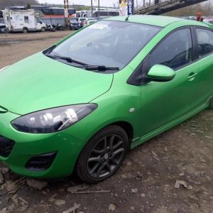 MAZDA 2