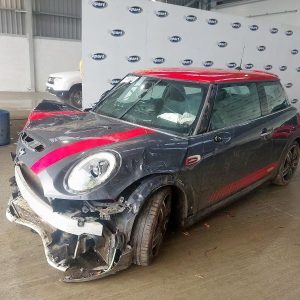 MINI HATCHBACK