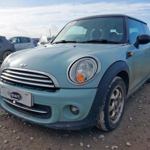 MINI HATCHBACK