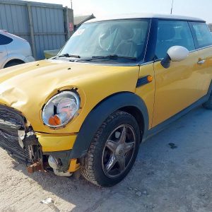 MINI HATCHBACK