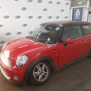 MINI HATCHBACK