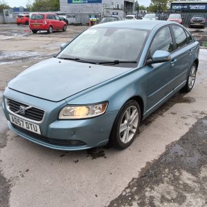 VOLVO S40