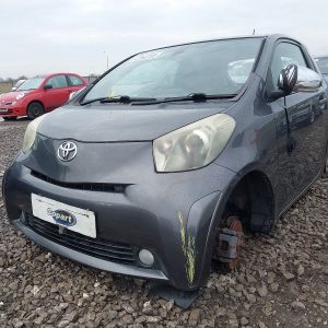 TOYOTA IQ3