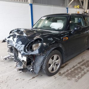 MINI HATCHBACK