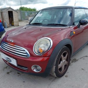 MINI HATCHBACK
