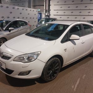 VAUXHALL ASTRA