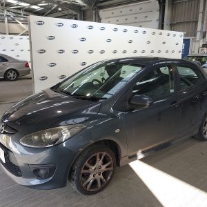MAZDA 2