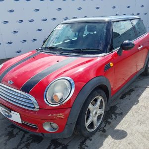 MINI HATCHBACK