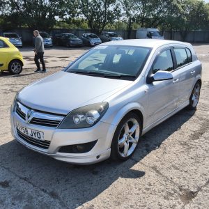 VAUXHALL ASTRA