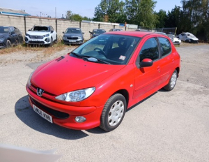 PEUGEOT 206