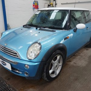 MINI HATCHBACK