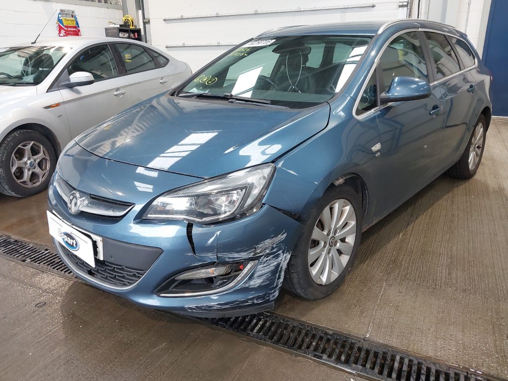 VAUXHALL ASTRA