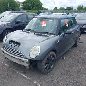 MINI HATCHBACK